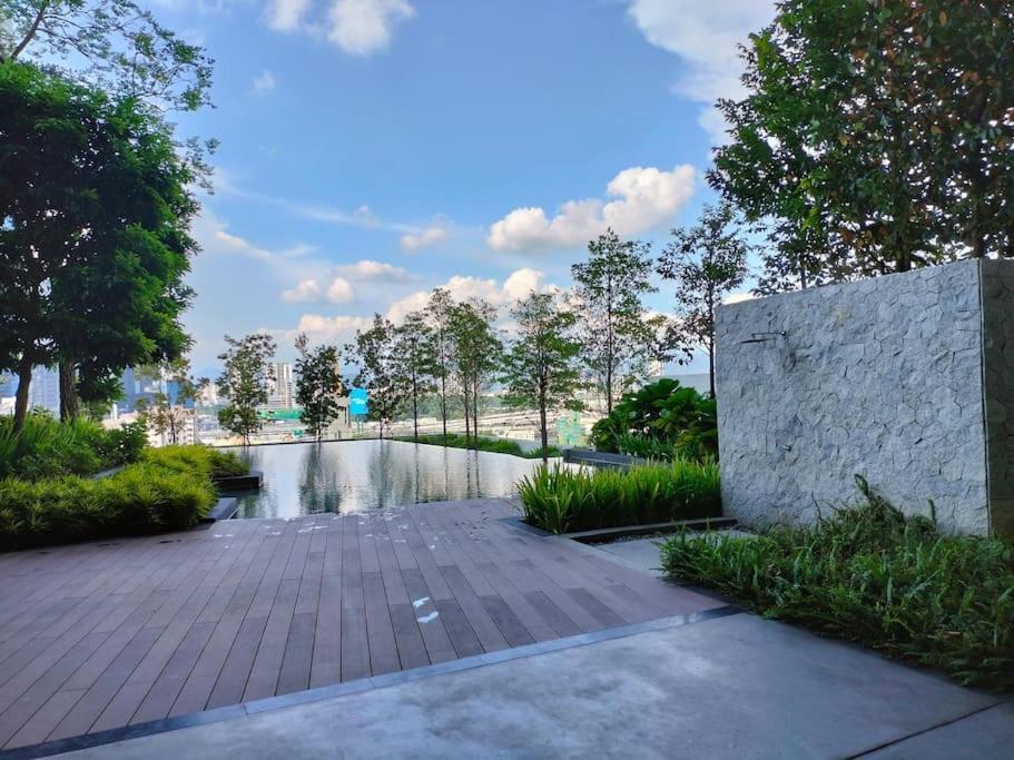 City-view Retreat With Spectacular View Trx Pangsapuri *
