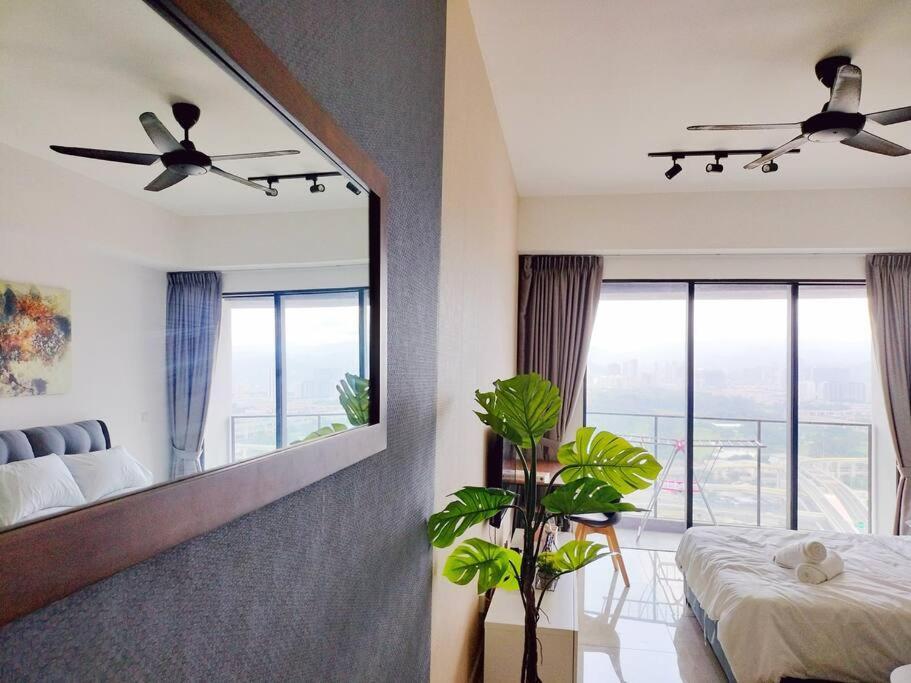 Pangsapuri City-view Retreat With Spectacular View Trx *